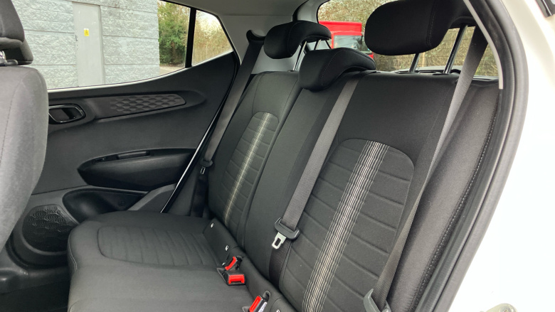 Hyundai i10 1.0 MPi Premium 5dr Petrol Hatchback